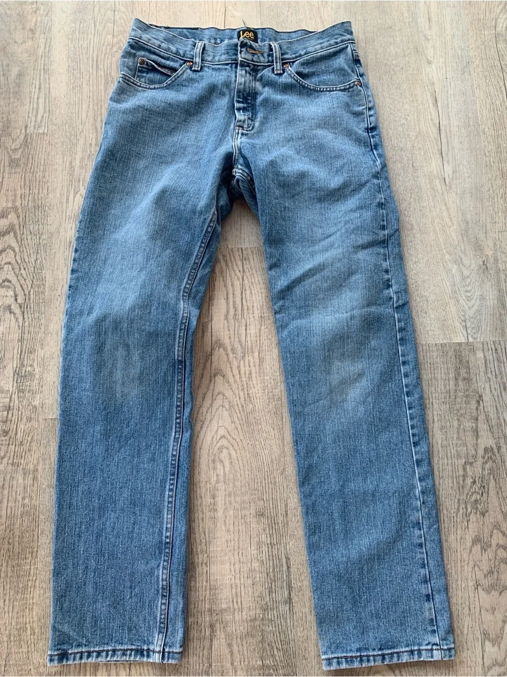 Lee men’s jeans size 31 x 32 Straight leg excellent condition